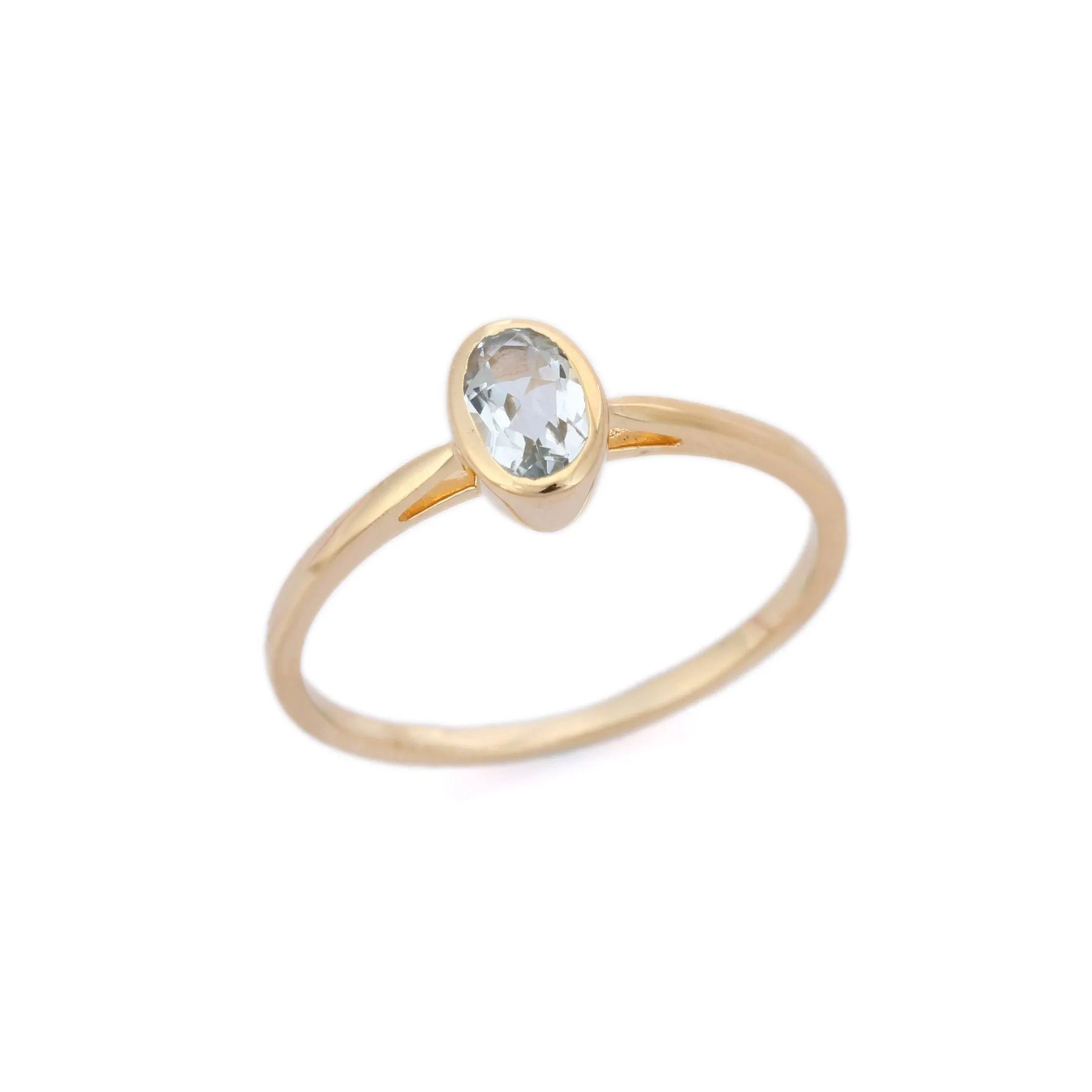 14K Gold Aquamarine Ring