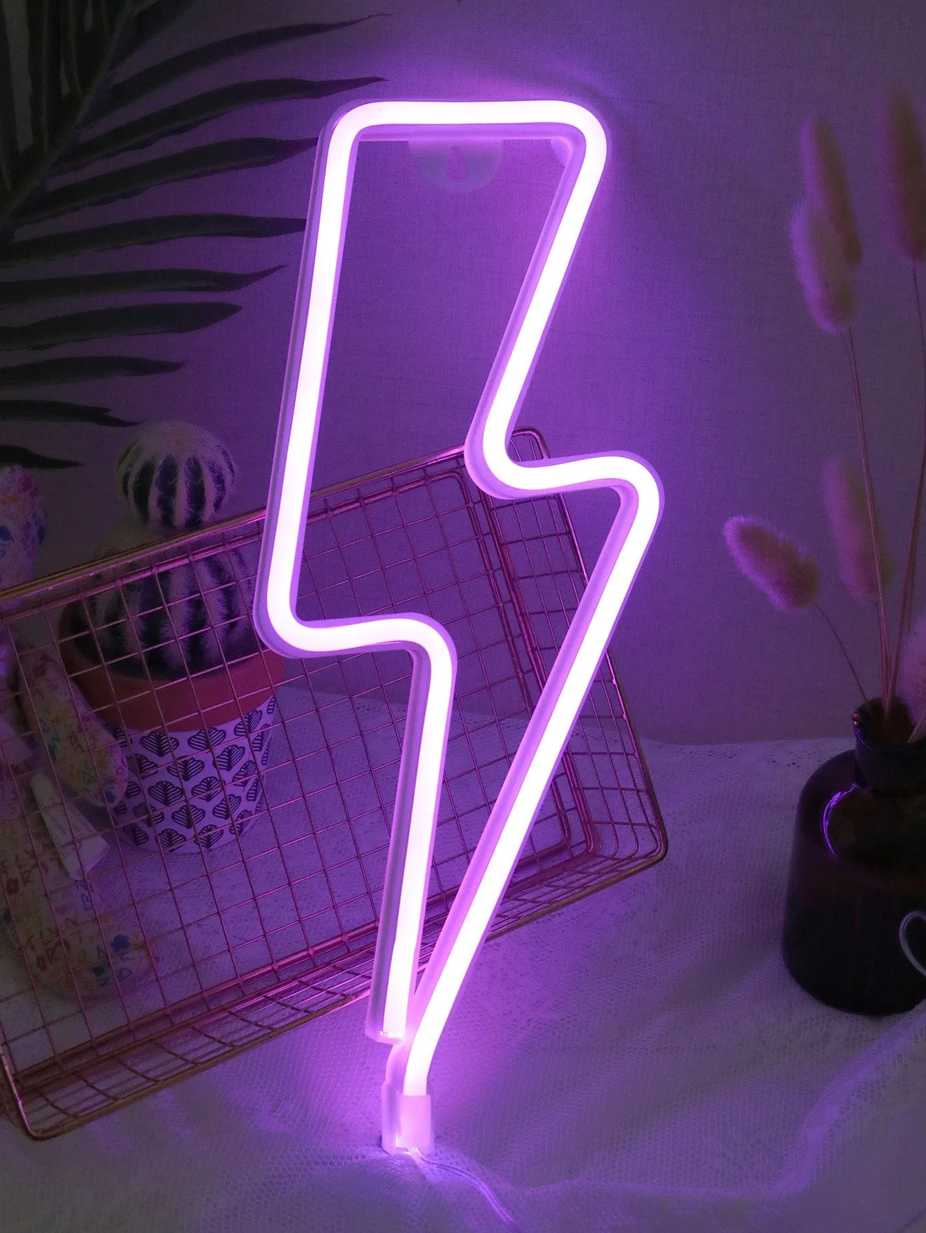 1pc Lightning Shaped Neon Light