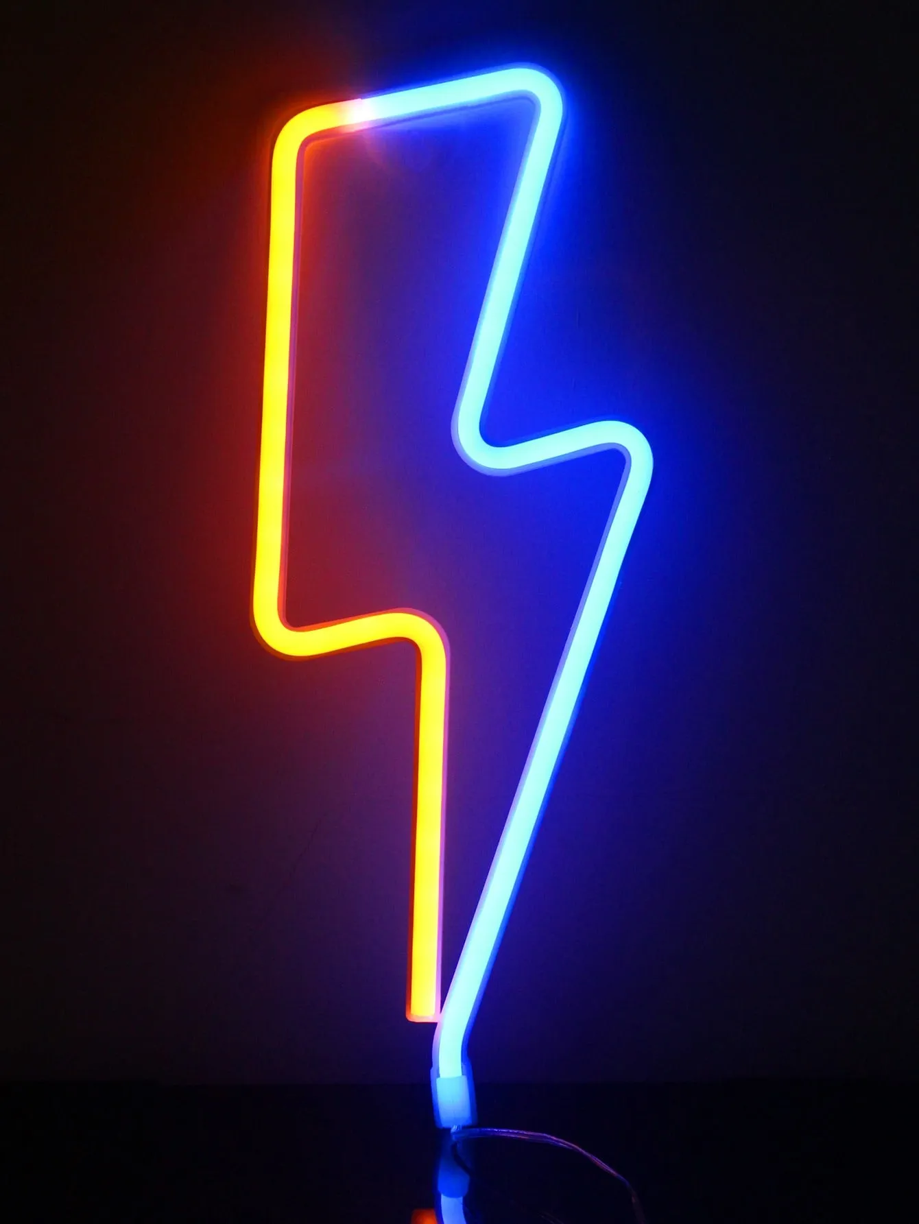 1pc Lightning Shaped Neon Light