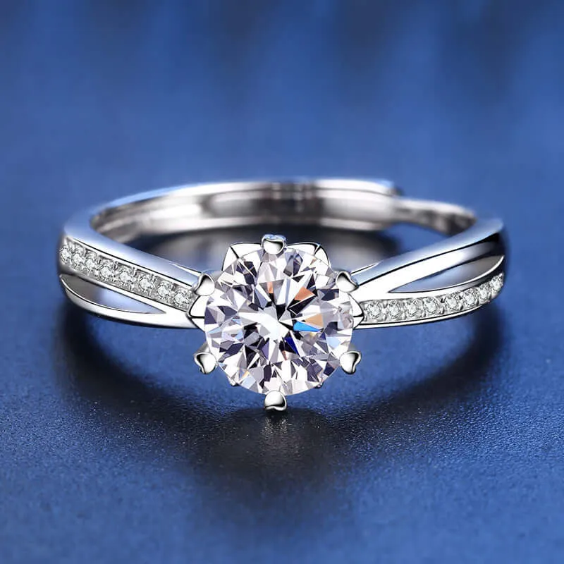 Bilateral Snowflake Moissanite Ring