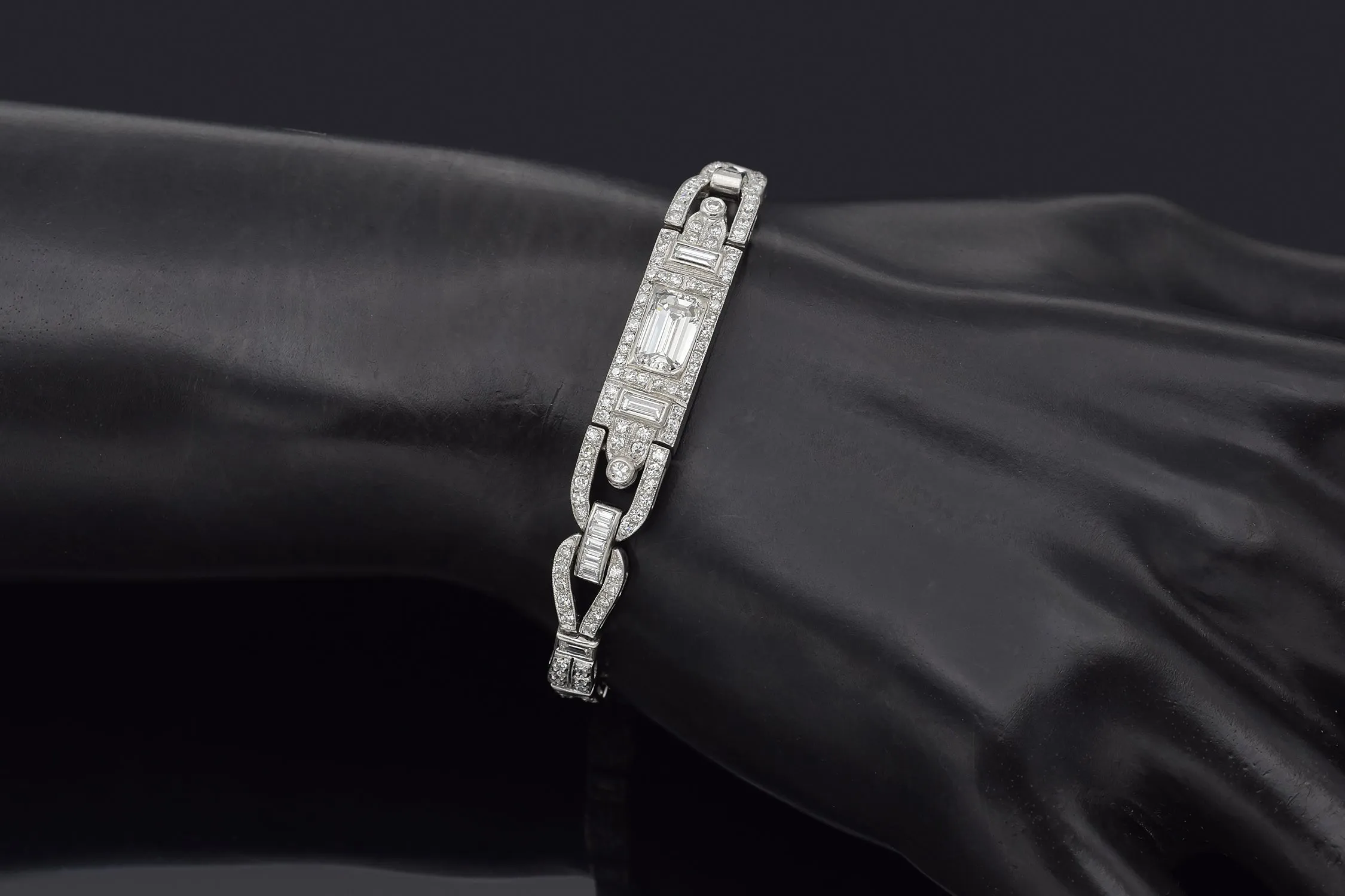 GIA Antique Art Deco Platinum 5.90 TCW Diamond Tennis Bracelet