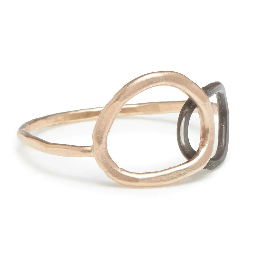 J & I Arching Open Space Ovals Ring