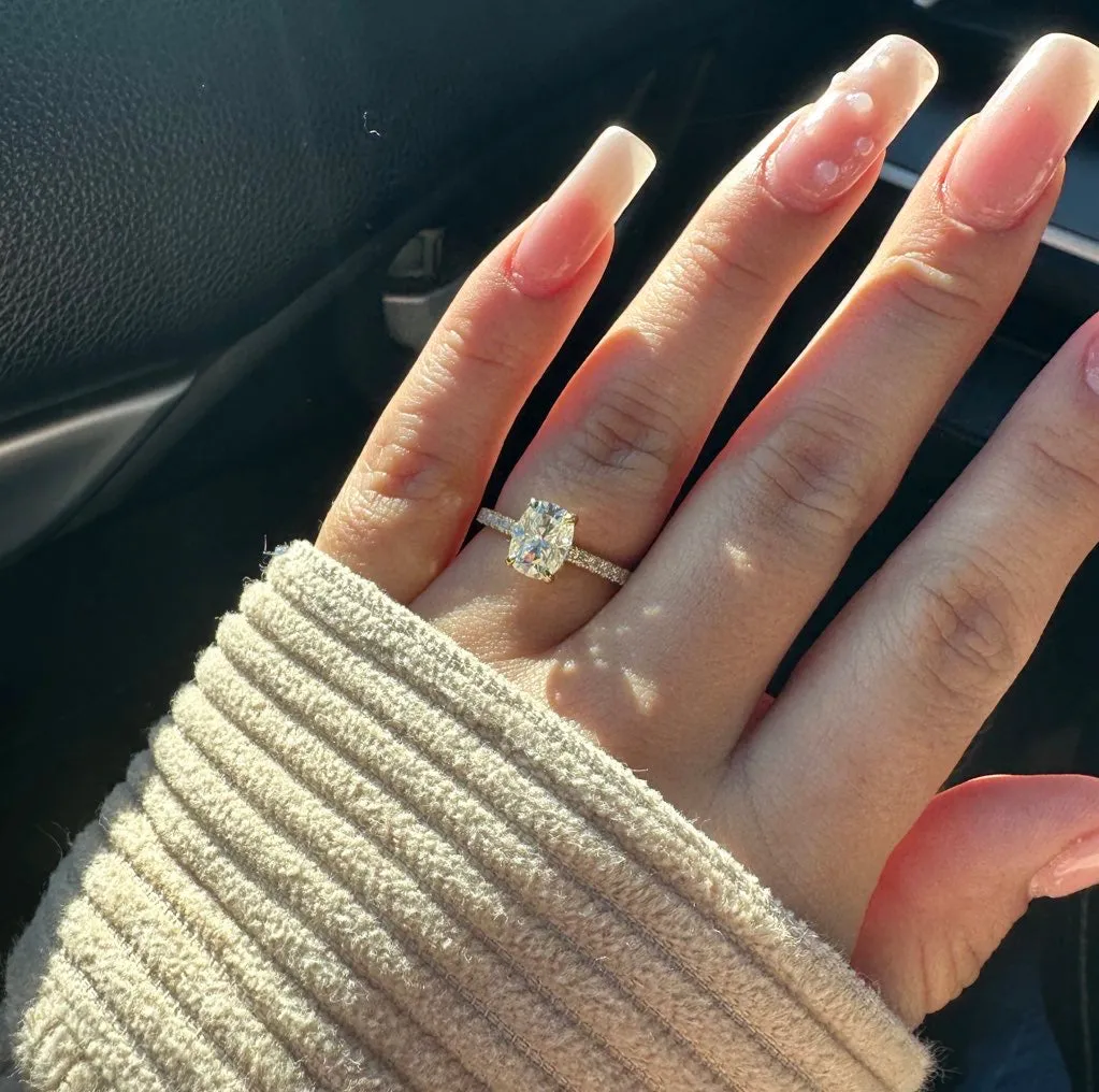 MADISON MOISSANITE RING